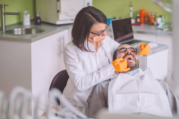 Best Emergency Tooth Extraction in Stanton, MI